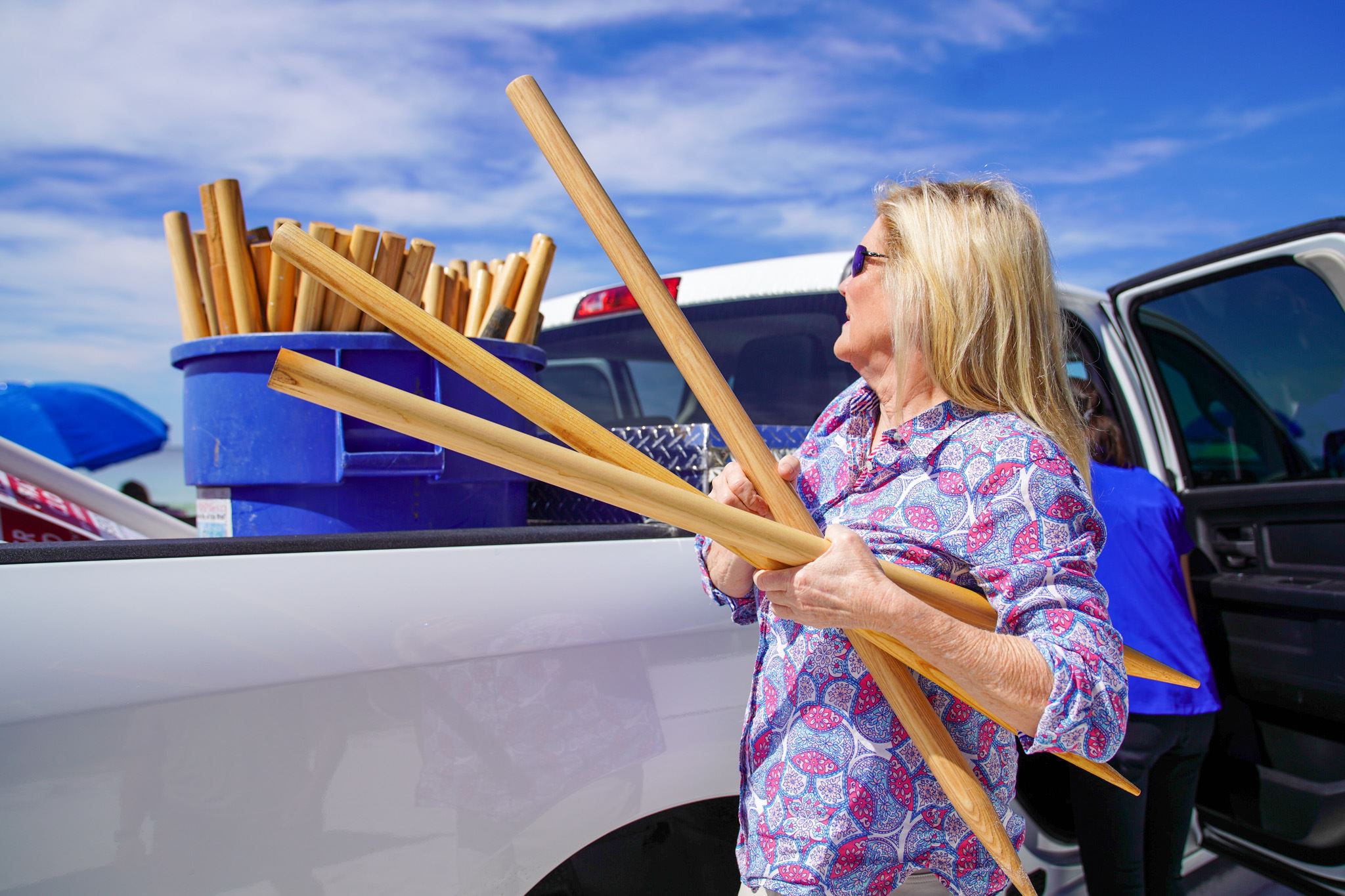 Pease delivers flags